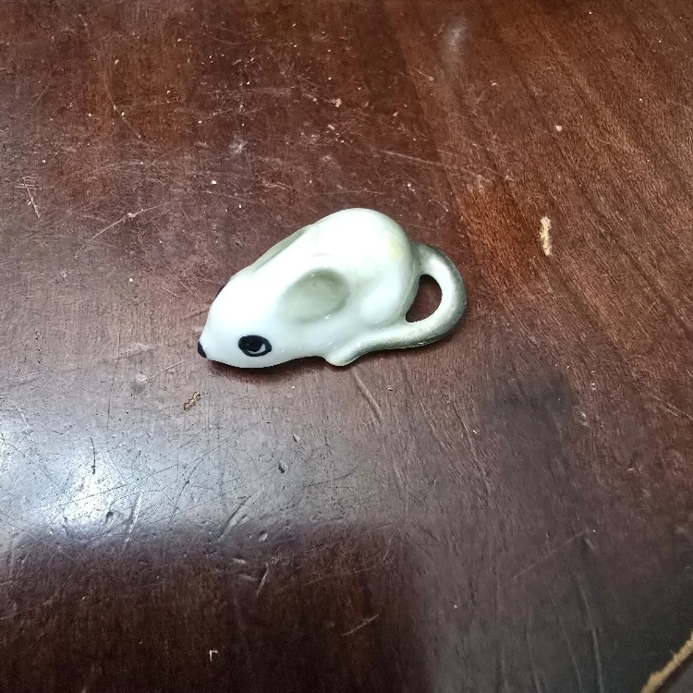 Vintage White Mouse Figurine - Picture 2 of 6